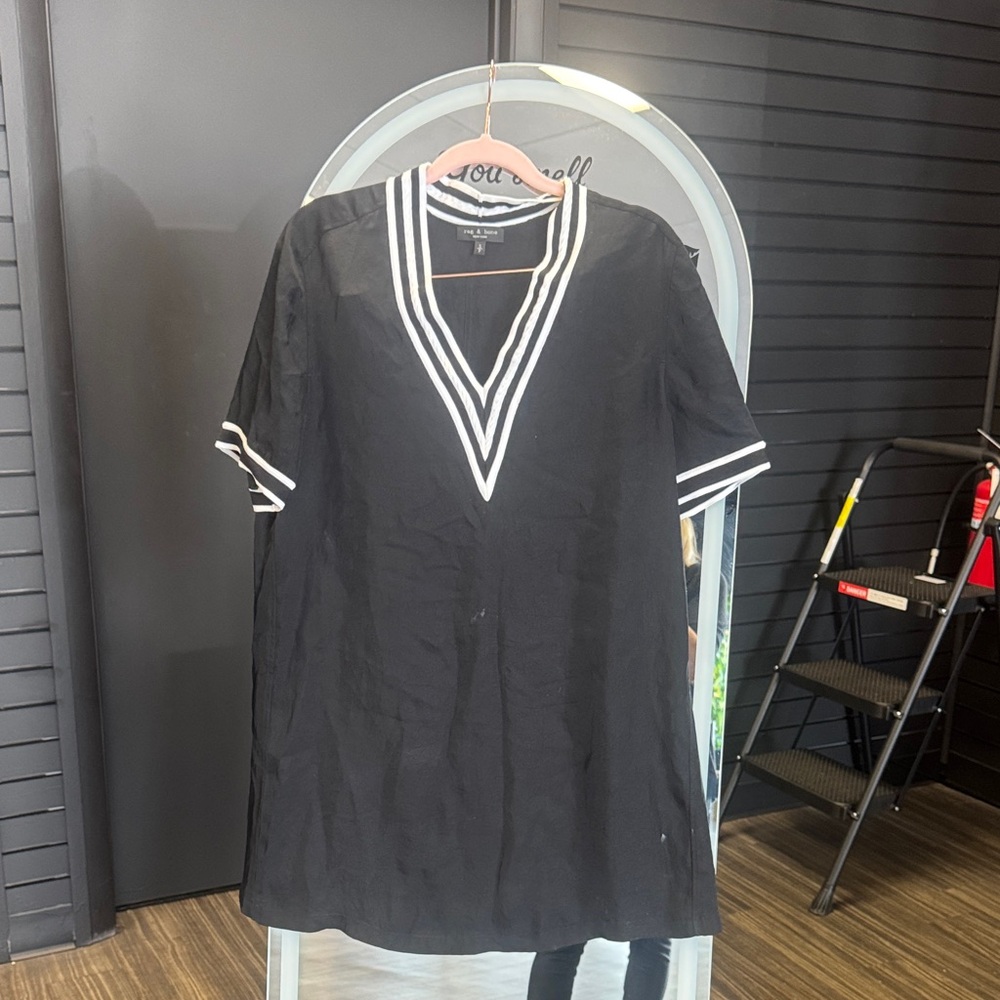 rag & bone Black V-Neck Tee with White Trim